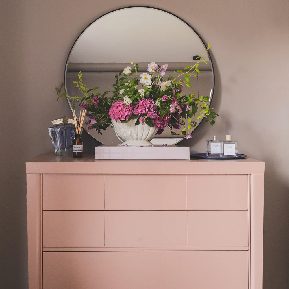 1487-mrs-bouquet-2.webp Mrs. Bouquet